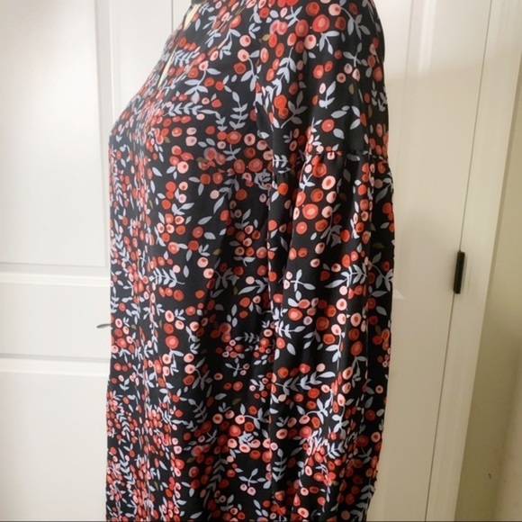 LOFT | Puffer Long Sleeve Floral Berry Keyhole XSP - Picture 9 of 15